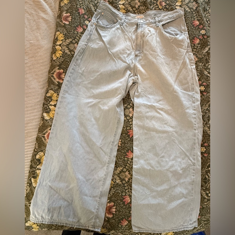 Levi’s Cinch Light Baggy Jeans
